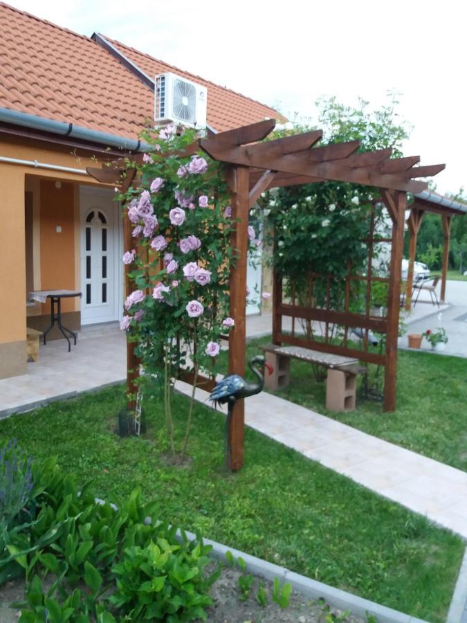 Levendulas Haz Hajdúszoboszló Exterior foto